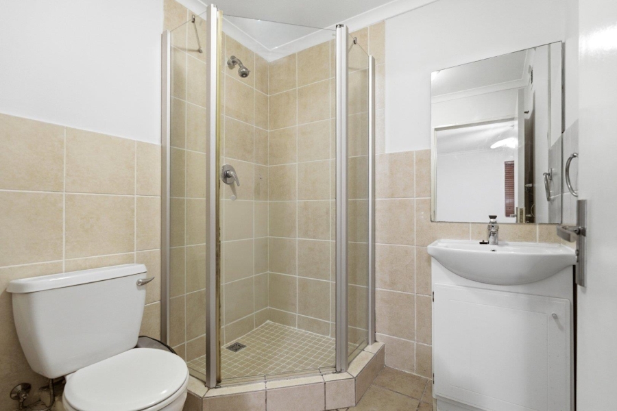 To Let 1 Bedroom Property for Rent in Salt River Western Cape